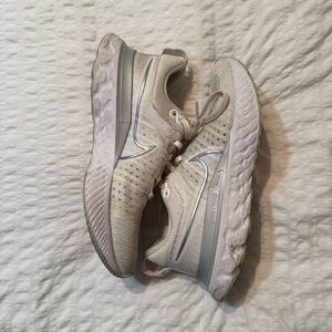 Nike react infinity flyknit